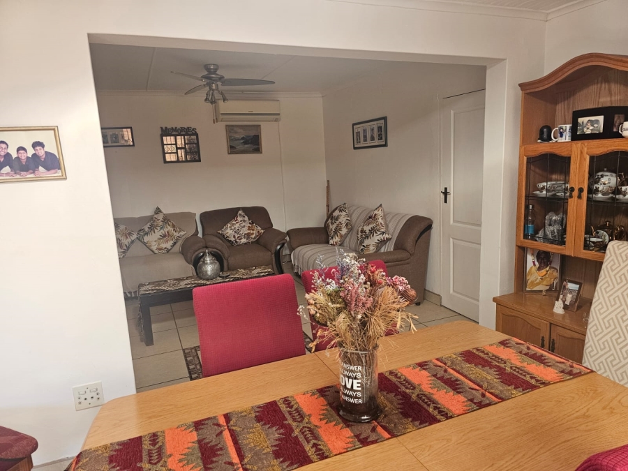 4 Bedroom Property for Sale in Braelyn Eastern Cape